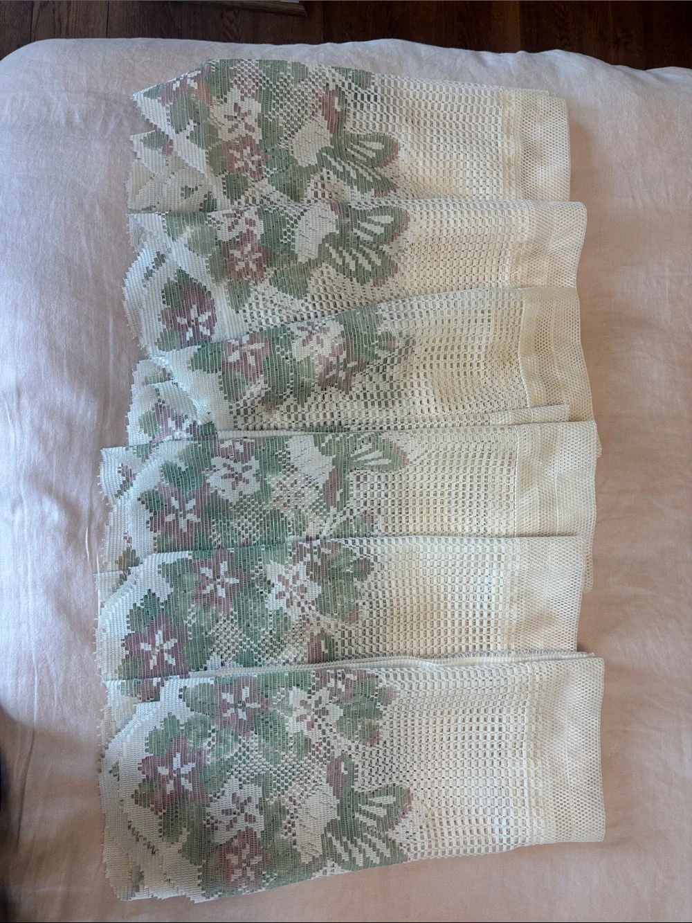 Vintage white SET of 3 pink green Heritage Lace Valance Floral Hummingbird Bird